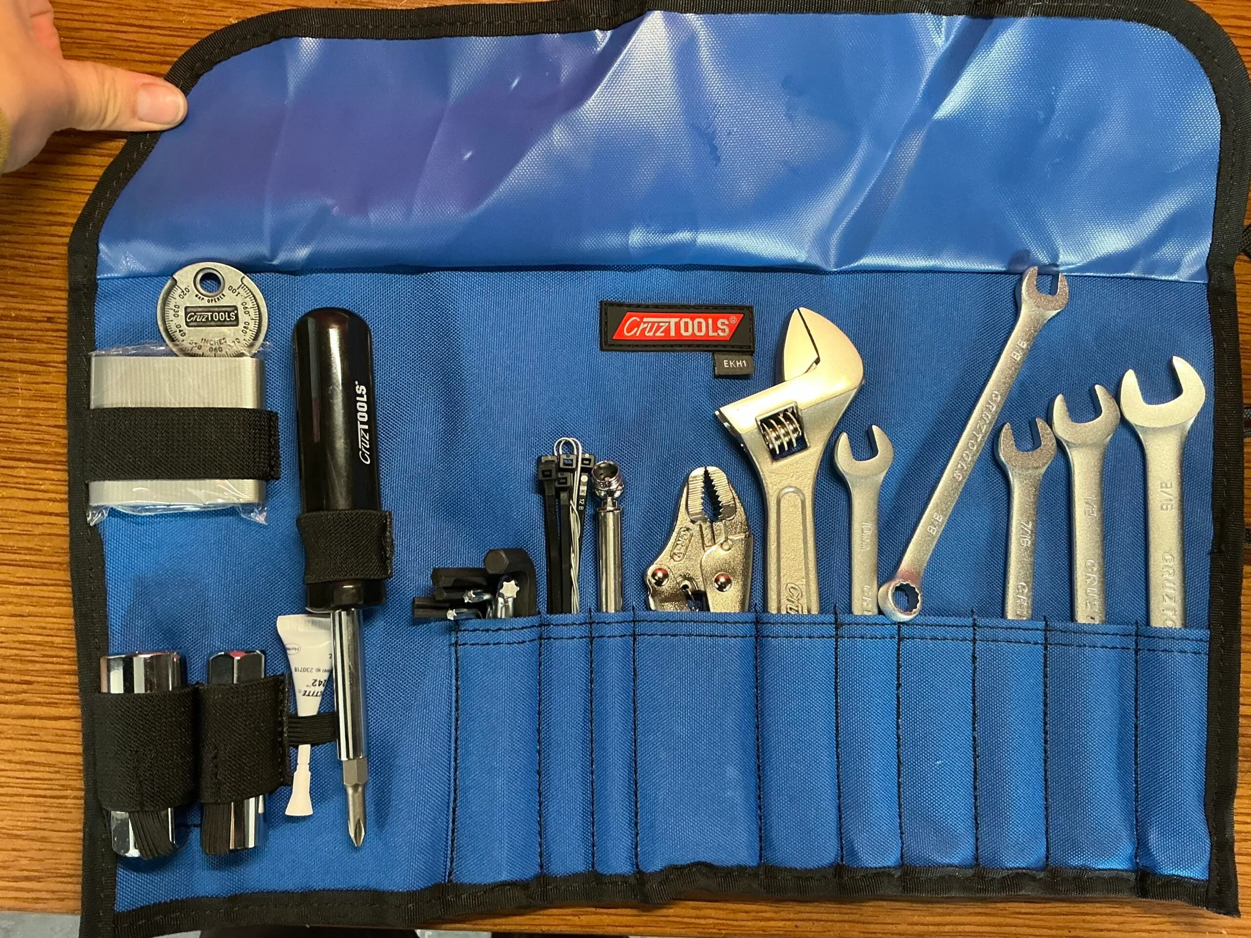 Kit d’outillage US avec pochette enroulable
