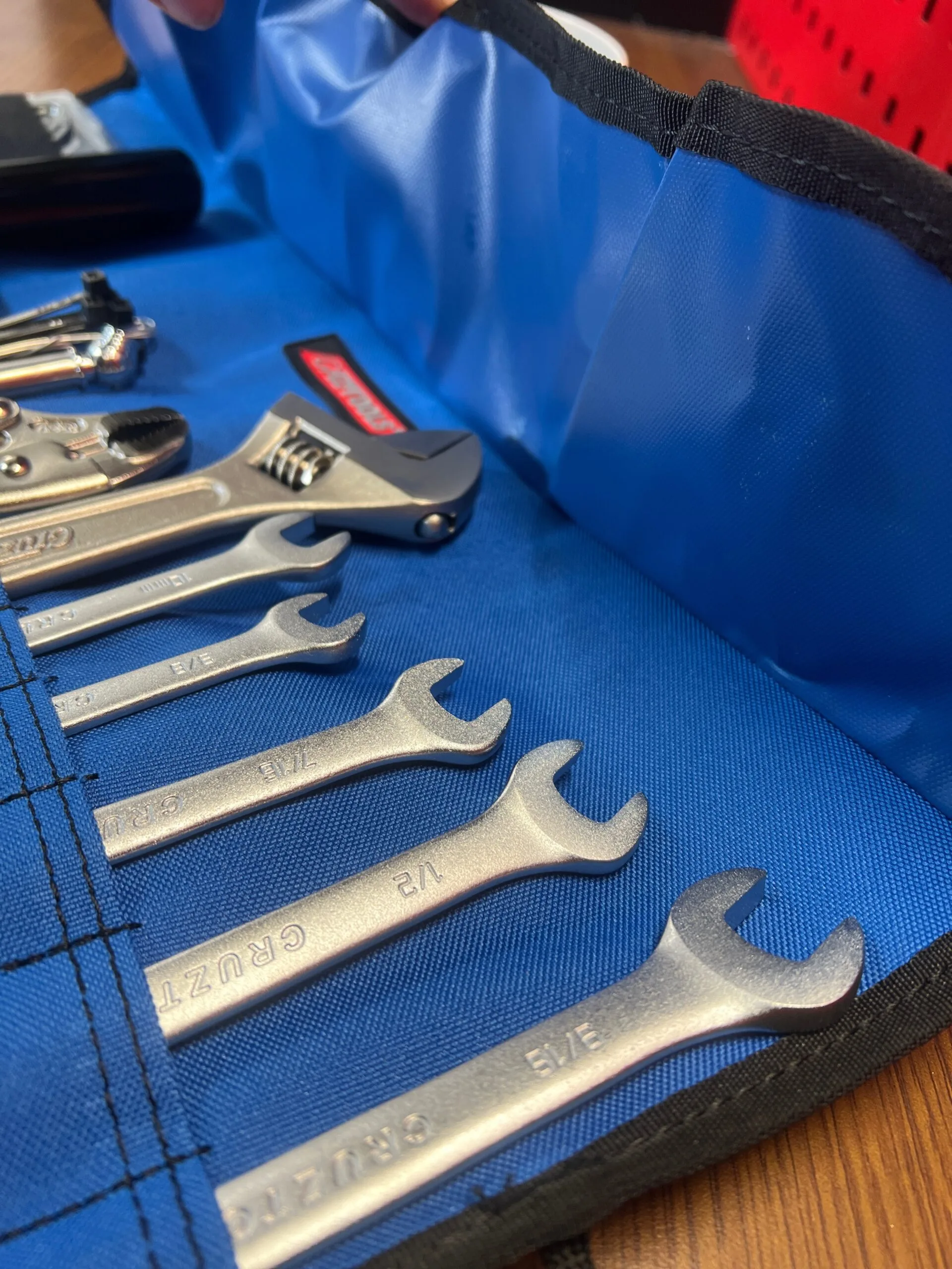 Kit d’outillage US avec pochette enroulable – Image 2